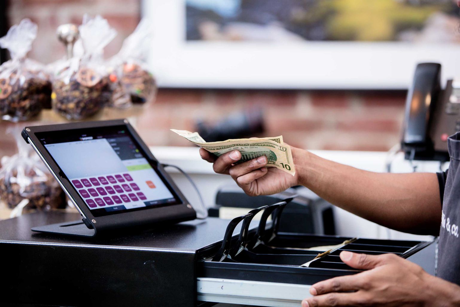 Cash Flow Management Strategies for Small Businesses